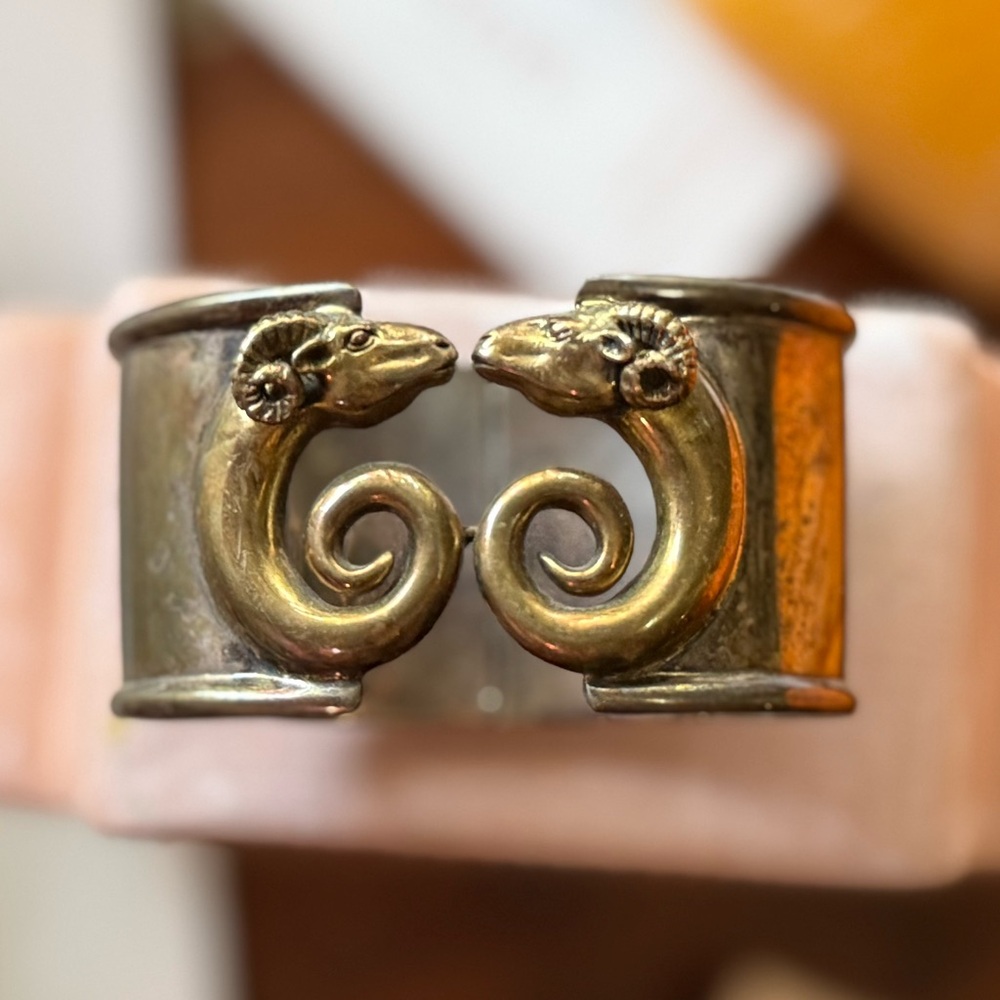 VTG Silver 67g Ram Head Aries Zodiac Hinged Greek Bangle Cuff Etruscan Revival